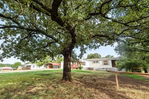 229 Lowrey Cir, Springtown, TX 76082 photo 7