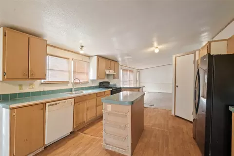 229 Lowrey Cir, Springtown, TX 76082 photo 23
