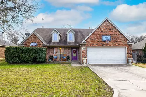 605 Smyth St, Aledo, TX 76008