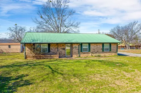 1018 Wynne Rd, Wills Point, TX 75169