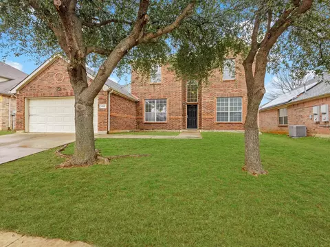 428 Shady Shore Ln, Crowley, TX 76036