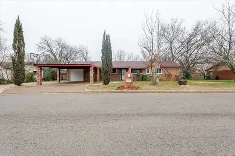1703 SE 22nd Ave, Mineral Wells, TX 76067