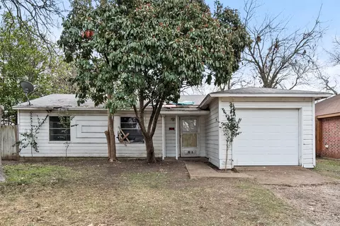 2610 Larry Dr, Dallas, TX 75228