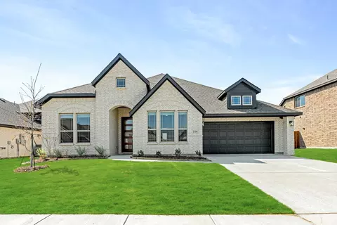 108 Emperor Oak Ct, Balch Springs, TX 75181
