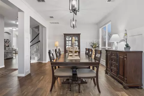 2717 Meadow Wood Dr, Flower Mound, TX 75022