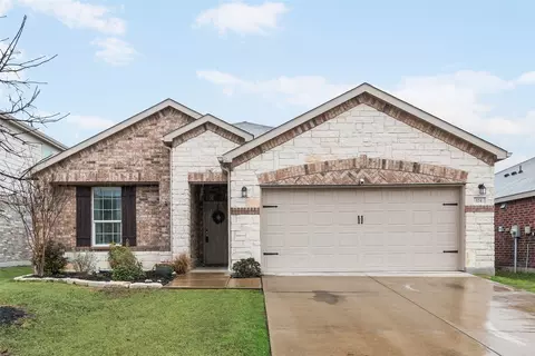 124 Feverbush Dr, Fate, TX 75189