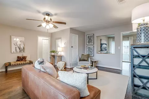 3270 Olive Pl, Fort Worth, TX 76116