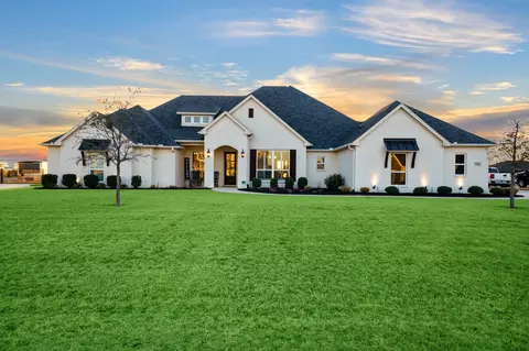 3216 Stardust Ln, Northlake, TX 76226