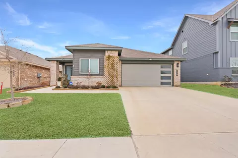 728 Breckenridge Park Dr, Alvarado, TX 76009