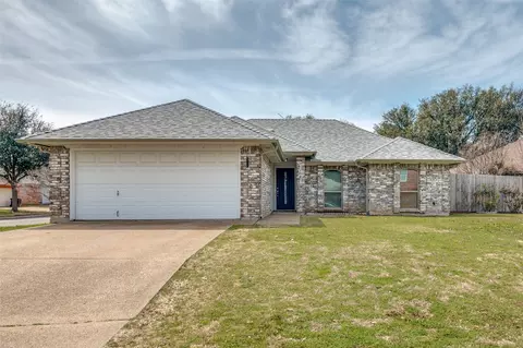 1901 Ashley Dr, Fort Worth, TX 76134