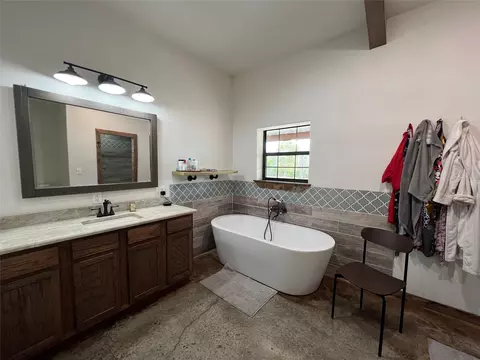 Bath - 2401 Highway 2921, De Leon, TX 76444 photo 2 of 3