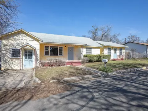 1403 Hovey St, Bridgeport, TX 76426