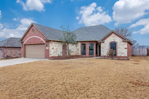 302 Jade Ln, Weatherford, TX 76086
