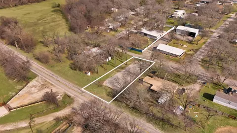 14235 Mcguire St, Azle, TX 76020