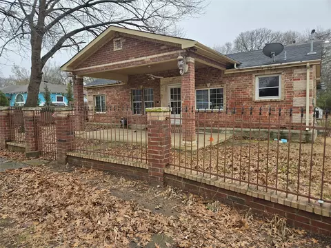 139 Bridges St, Dallas, TX 75217