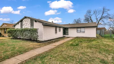 2613 Rustown Dr, Mesquite, TX 75150