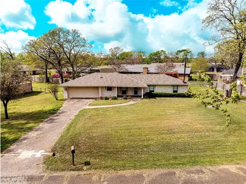 769 Southwood Ln, Fairfield, TX 75840