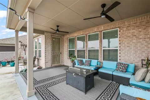 Exterior - 1012 Firework Dr, Aubrey, TX 76227 photo 2 of 4