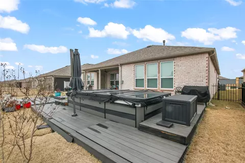 Exterior - 1012 Firework Dr, Aubrey, TX 76227 photo 1 of 4