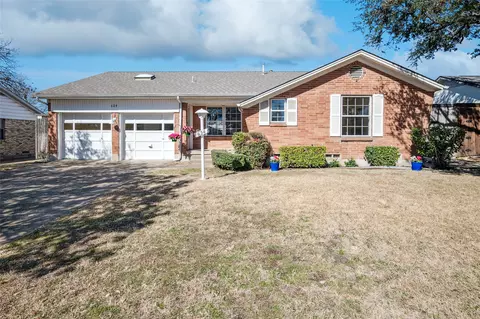 624 Winchester Dr, Richardson, TX 75080