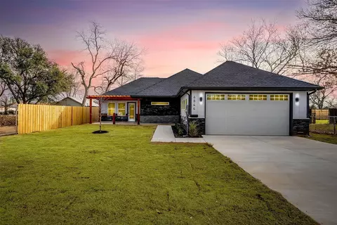 6844 Craig St, Fort Worth, TX 76112