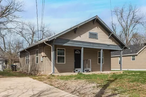 2104 Division St, Greenville, TX 75401