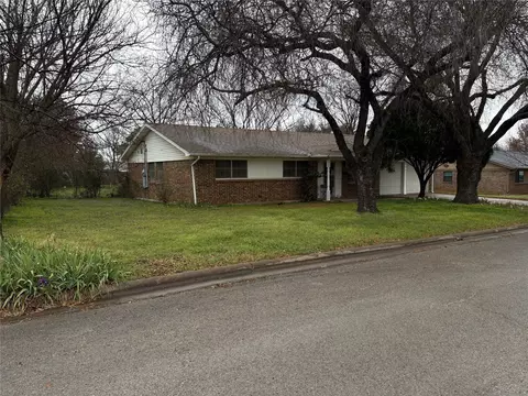 1402 24th Ave, Mineral Wells, TX 76067