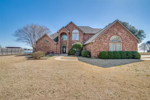 209 Rush Creek Dr, Heath, TX 75032
