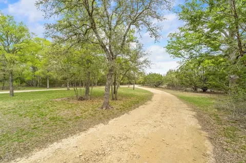 3427 County Rd 3270, Kempner, TX 76539