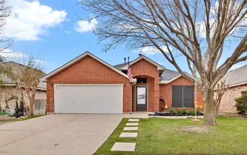 4422 Emerald Leaf Dr, Mansfield, TX 76063
