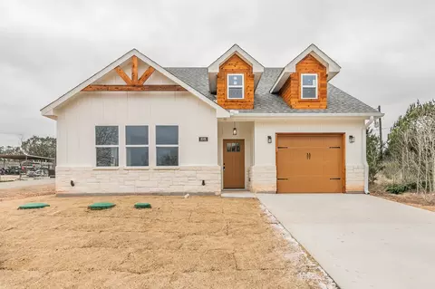 4544 Poplar Dr, Granbury, TX 76048