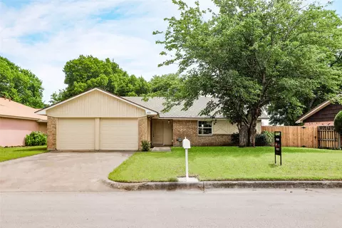 3321 Old Hickory Trl, Forest Hill, TX 76140