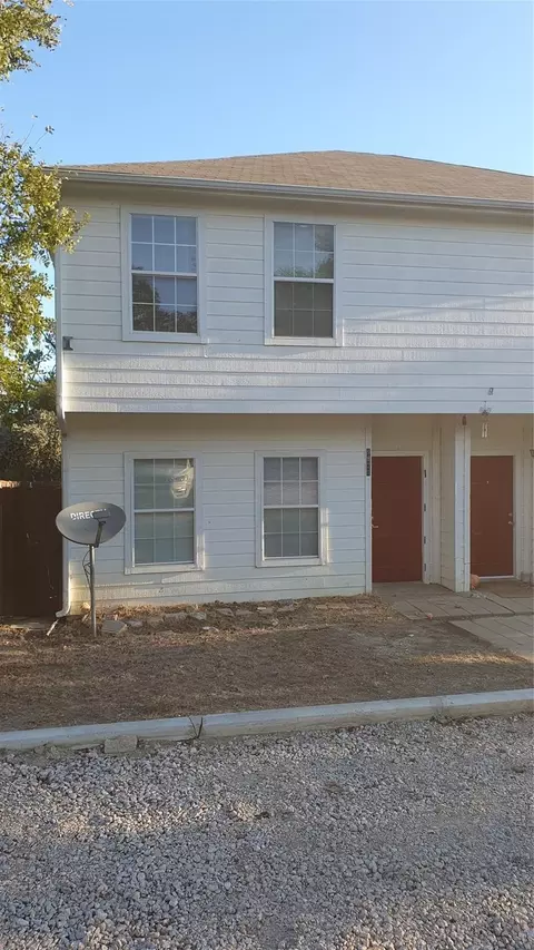 9801-9805 Sycamore Dr, Little Elm, TX 75068