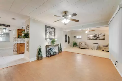 1221 E Park Dr, Mesquite, TX 75149