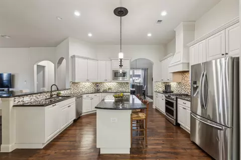 1316 Torrent Dr, Little Elm, TX 75068