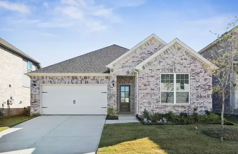5917 Mayer Ave, Pilot Point, TX 76258