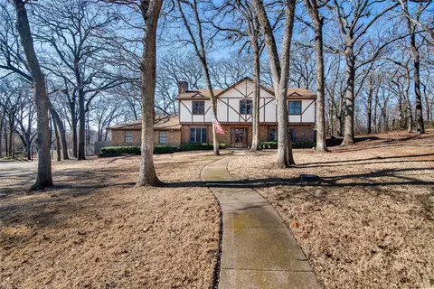 101 Spring Valley Rd, Denison, TX 75020