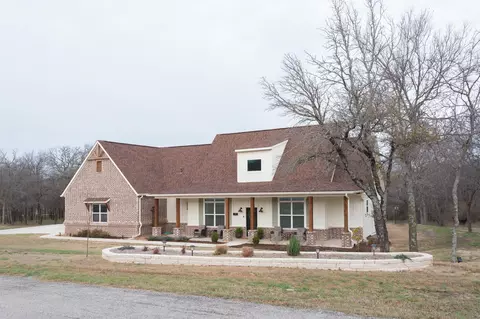305 Arborview Dr, Weatherford, TX 76088
