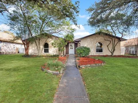 2103 J J Pearce Dr, Richardson, TX 75081