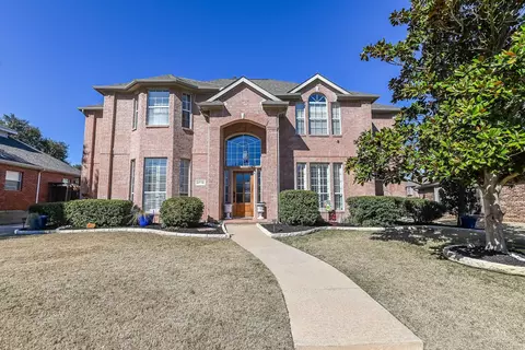 2712 Meadow Green Dr, Flower Mound, TX 75022