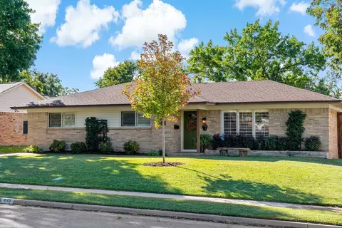 633 Parkview Ln, Richardson, TX 75080