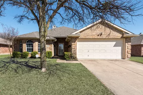 2720 Beacon Hill Dr, Rockwall, TX 75087