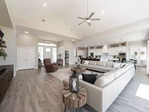 910 Declaration Dr, Nevada, TX 75173 photo 29