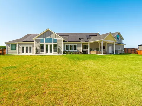 910 Declaration Dr, Nevada, TX 75173 photo 6