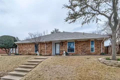2116 Nob Hl, Carrollton, TX 75006
