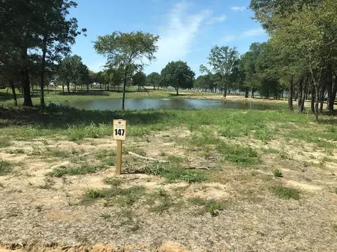 710 Clubview Dr, Kemp, TX 75143