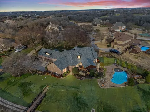 8090 Steeplechase Cir, Argyle, TX 76226