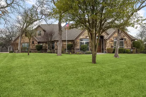 107 Natalie Ct, Decatur, TX 76234