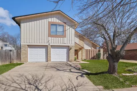 3228 Hickory Ct, Bedford, TX 76021