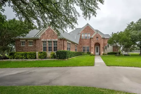 100 Fredricksburg Ct, Weatherford, TX 76087